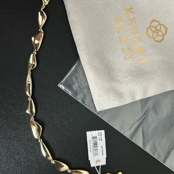 Kendra Scott Kira Link Bracelet in Gold - Picture 4 of 7